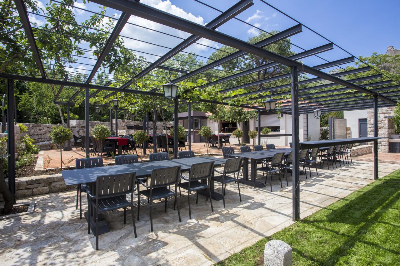 Hotel Stanica Ravno ภายนอก รูปภาพ